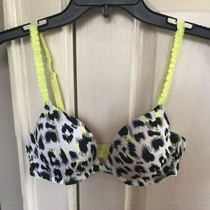 PINK by Victoria’s Secret patterned bra 36B